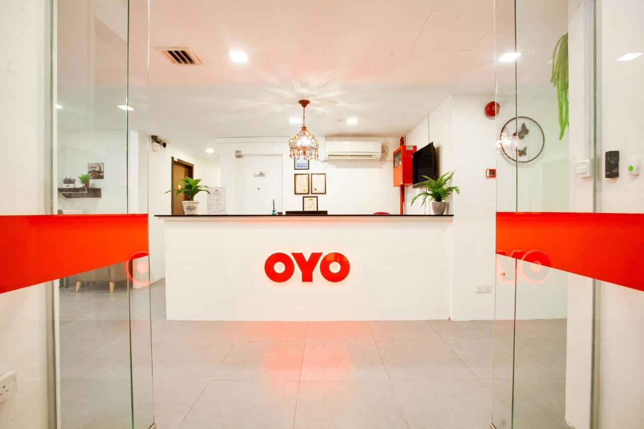 Oyo 89631 988 Hotel Τζόχορ Μπάχρου Εξωτερικό φωτογραφία