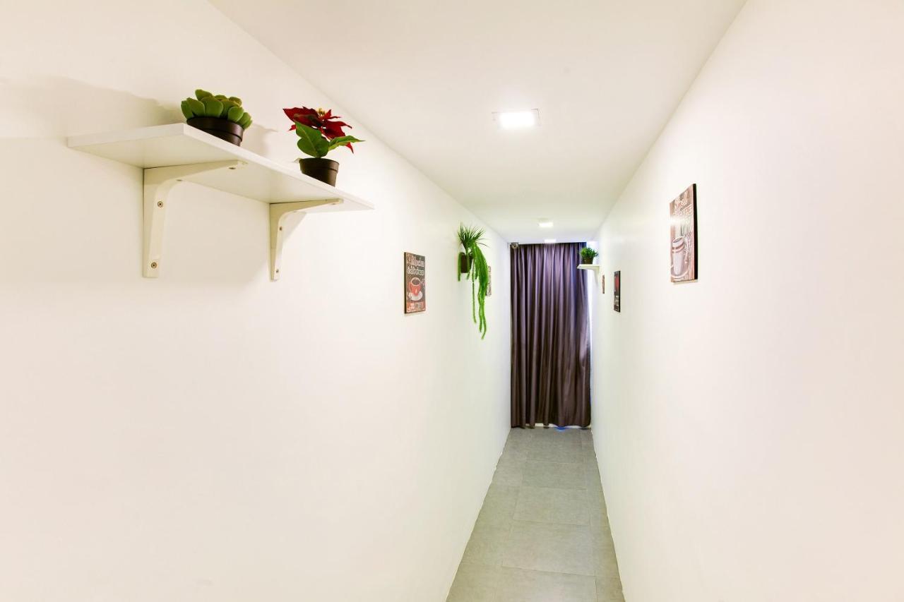 Oyo 89631 988 Hotel Τζόχορ Μπάχρου Εξωτερικό φωτογραφία