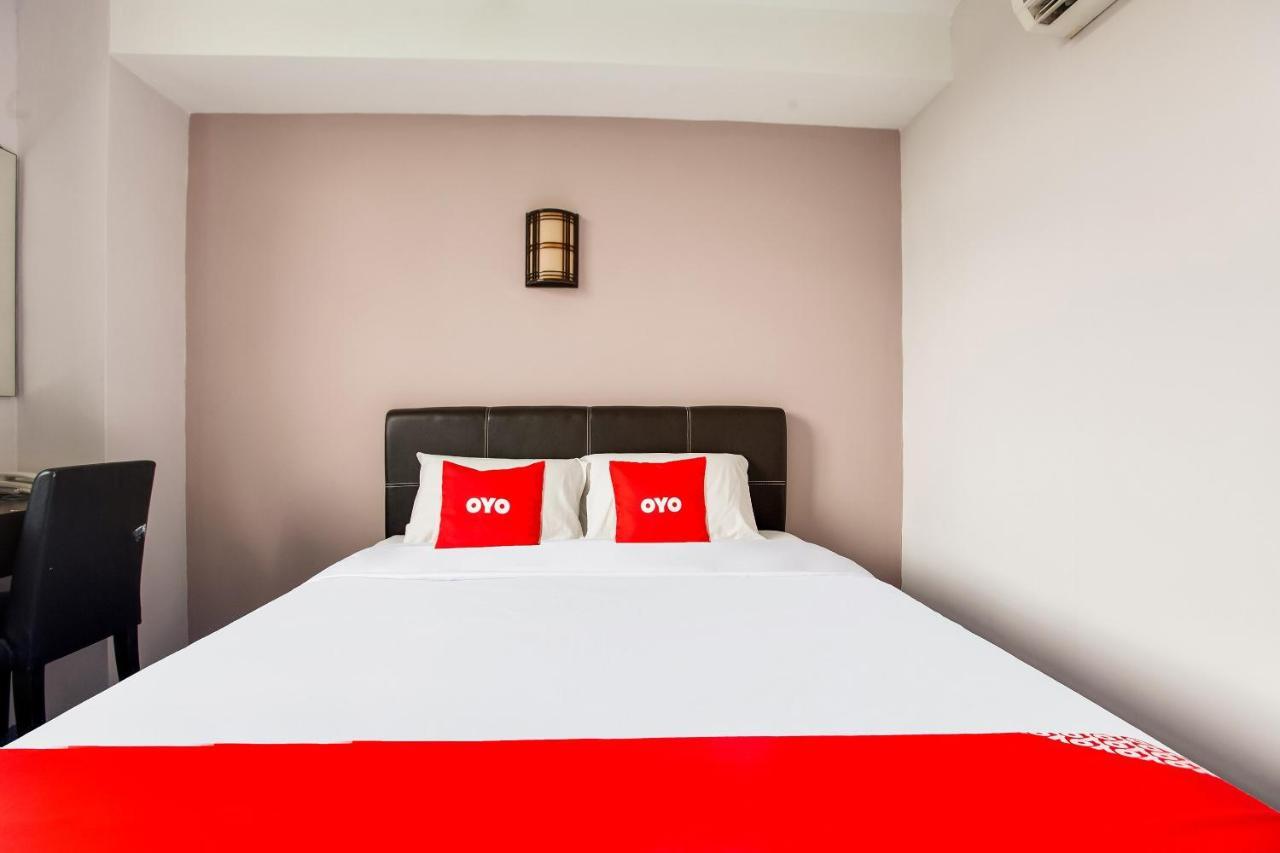 Oyo 89631 988 Hotel Τζόχορ Μπάχρου Εξωτερικό φωτογραφία